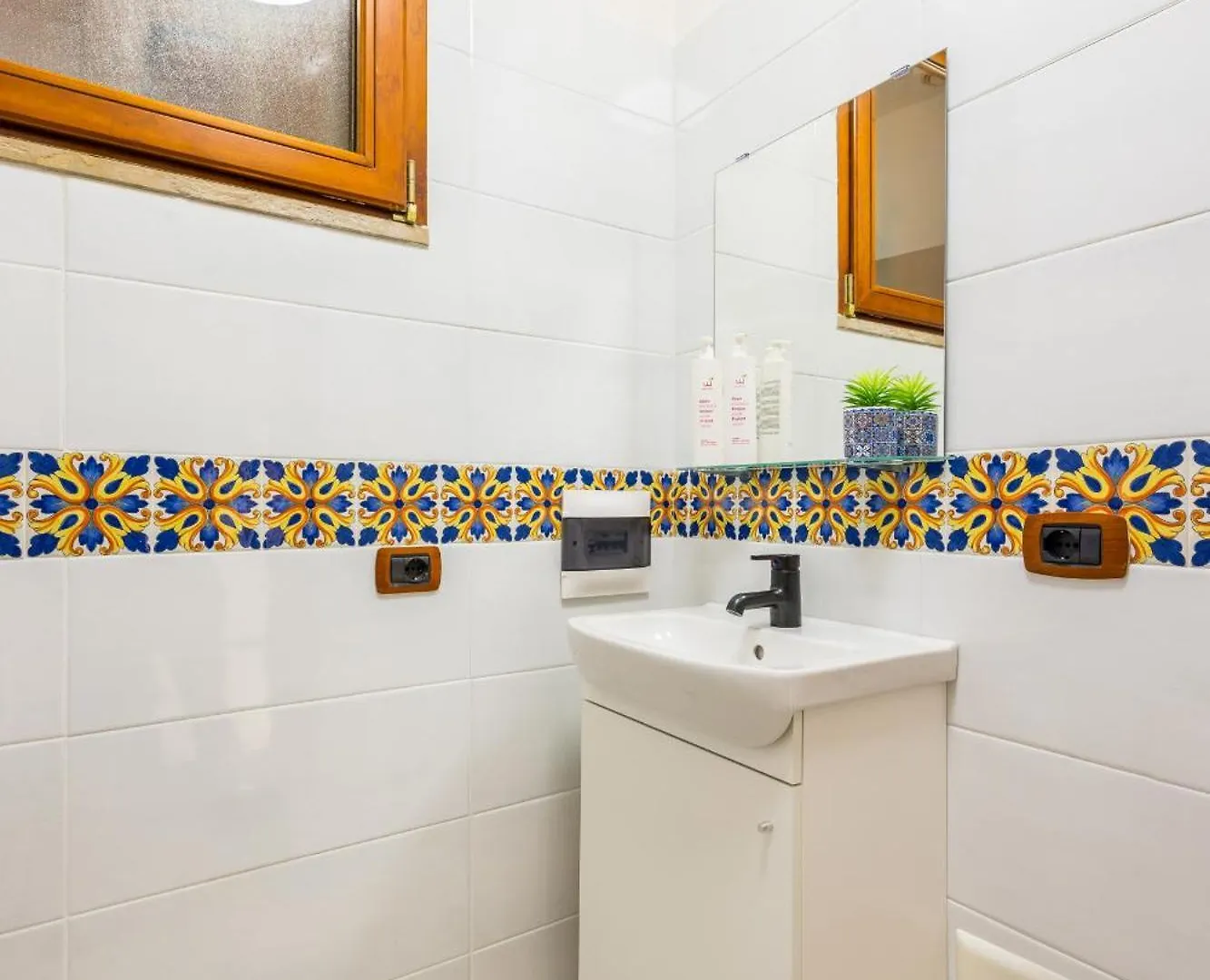 Casa Raffaela With Terrace By Wonderful Italy Apartment Naples