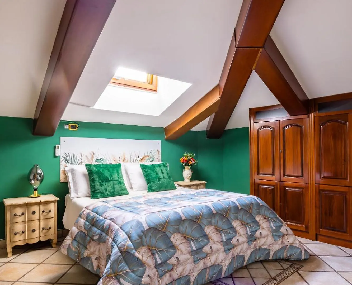 Casa Raffaela With Terrace By Wonderful Italy Apartment Naples Italy